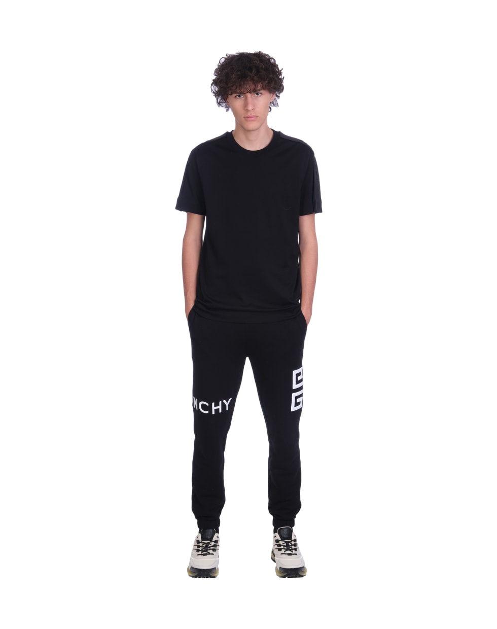 Givenchy T-shirt In Black Cotton - black