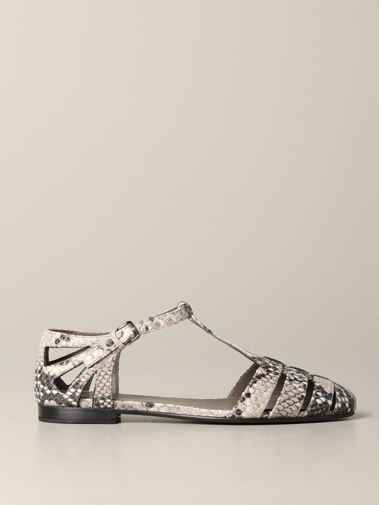 t bar flat shoes
