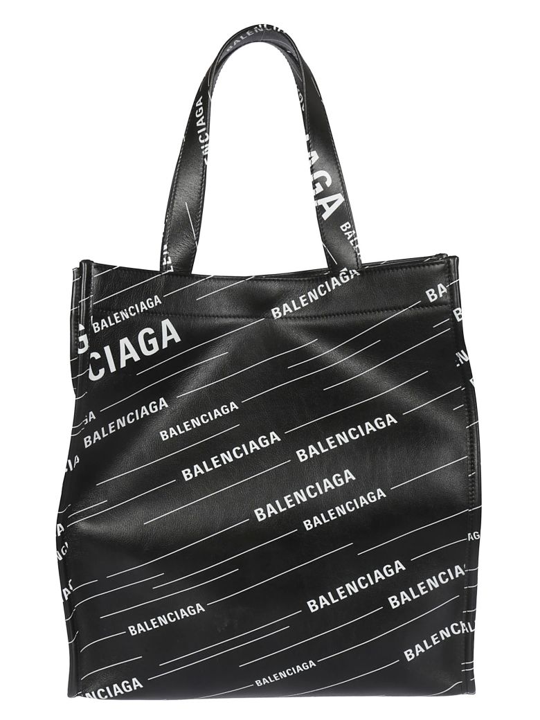 Balenciaga Balenciaga Logo Allover Print Tote - Noir Blanc - 10818575 ...