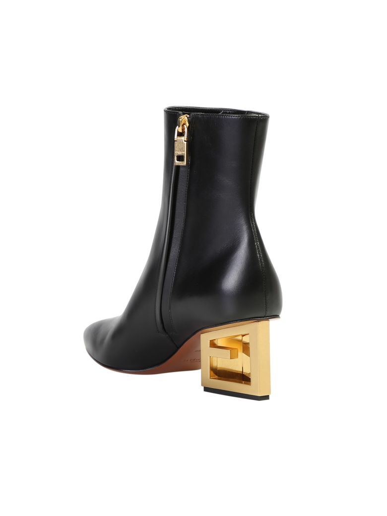 GIVENCHY ANKLE BOOTS,10995876