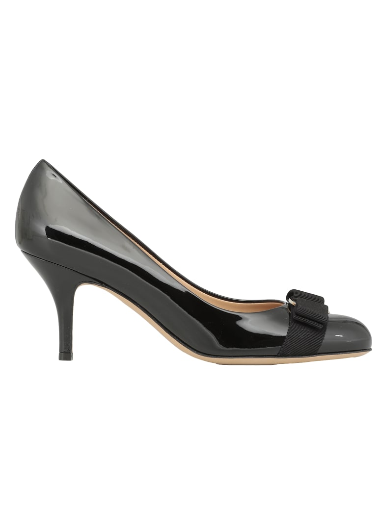 carla 70 ferragamo