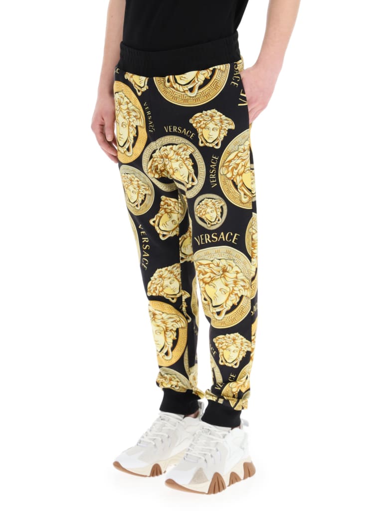 versace jogging outfit