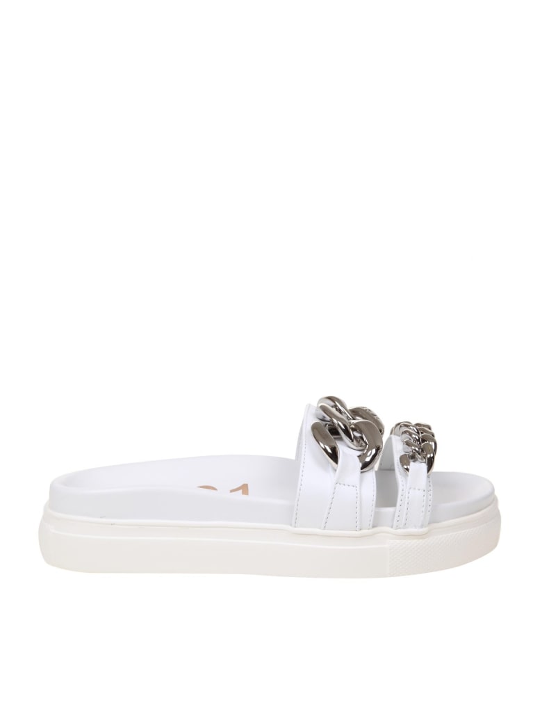 N.21 N ° 21 Leather Slides With Chain - White