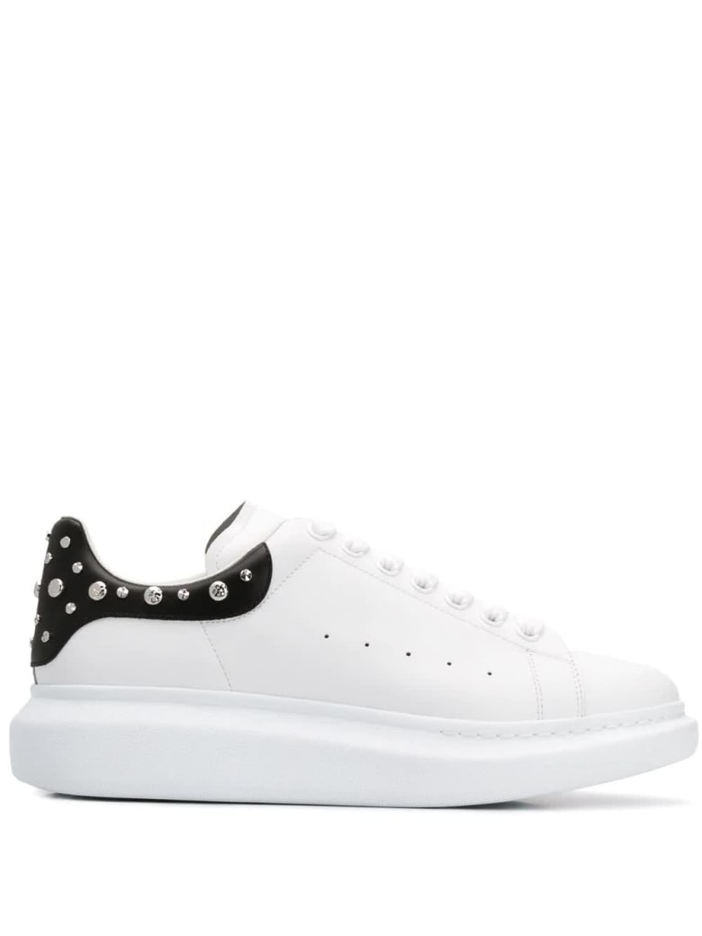 Alexander McQueen Man White Oversize Sneakers With Studs On The Spoiler - White/black
