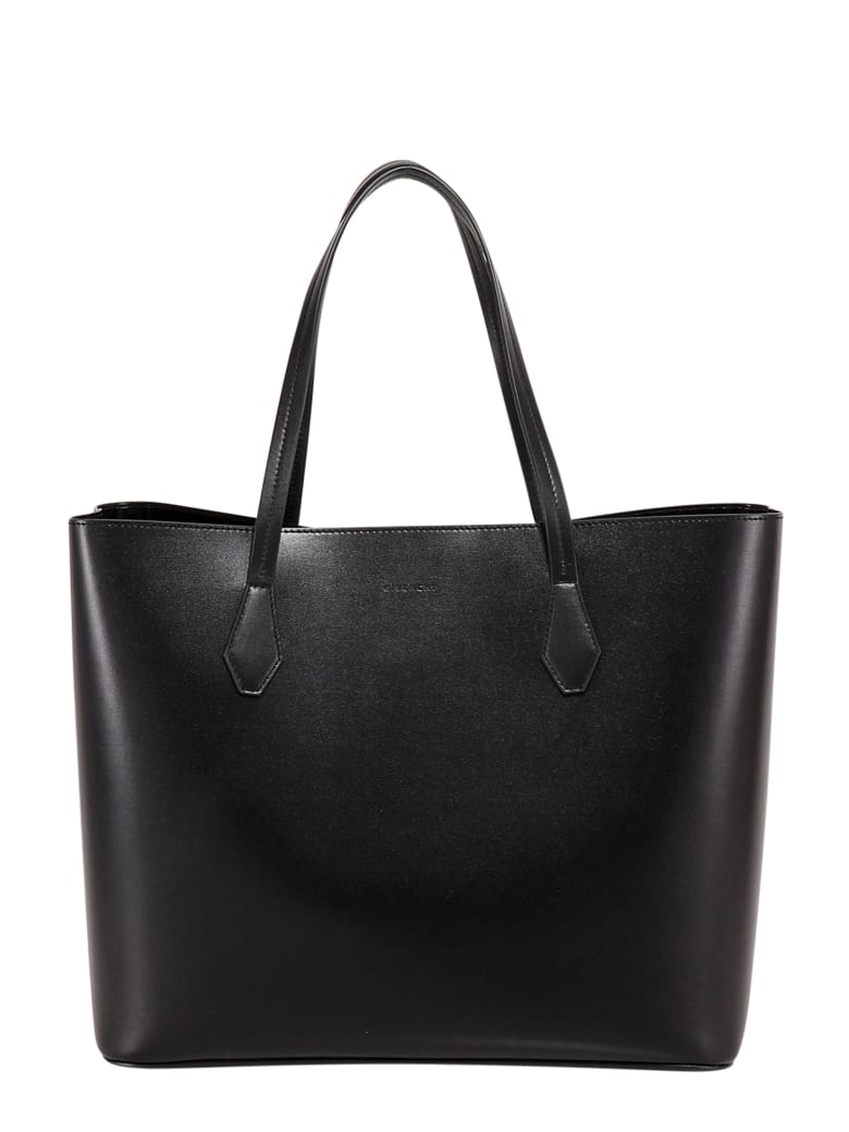 plain black handbag