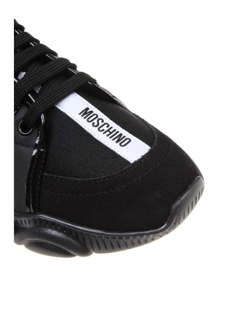 teddy run moschino