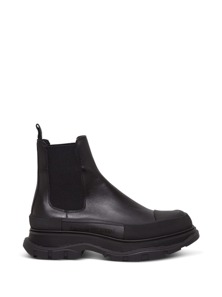 Alexander McQueen Tread Slick Chelsea Ankle Boots In Black Leather - Black