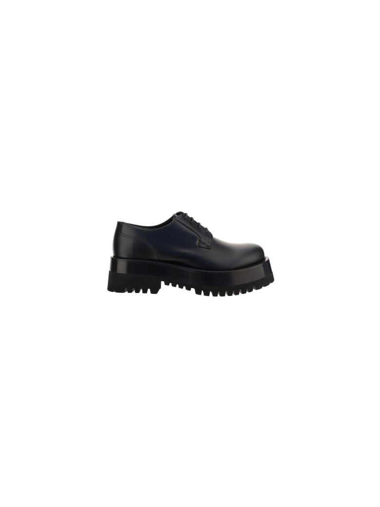 Valentino Garavani Derby Sheos - Nero