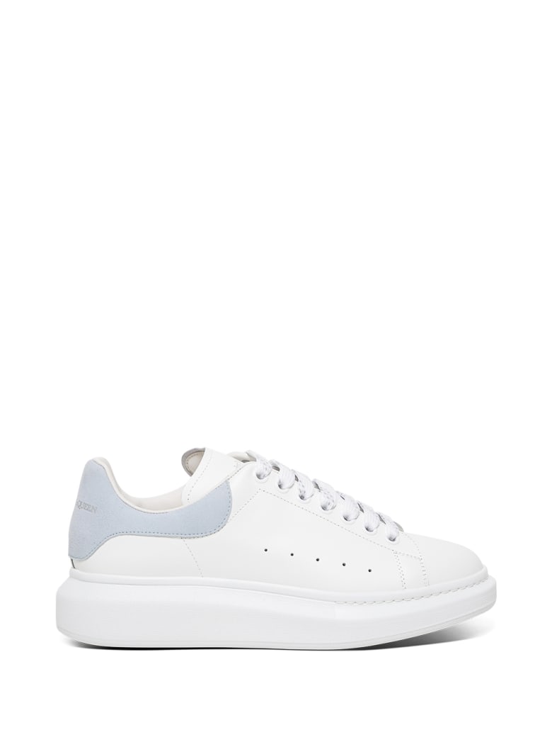 Alexander McQueen Oversize Leather Sneakers With Contrasting Heel Tab - White