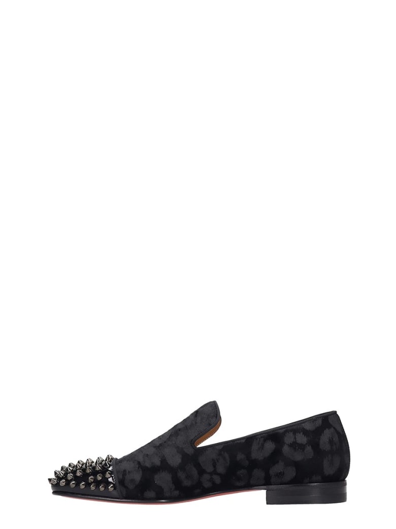 louboutin spooky flat