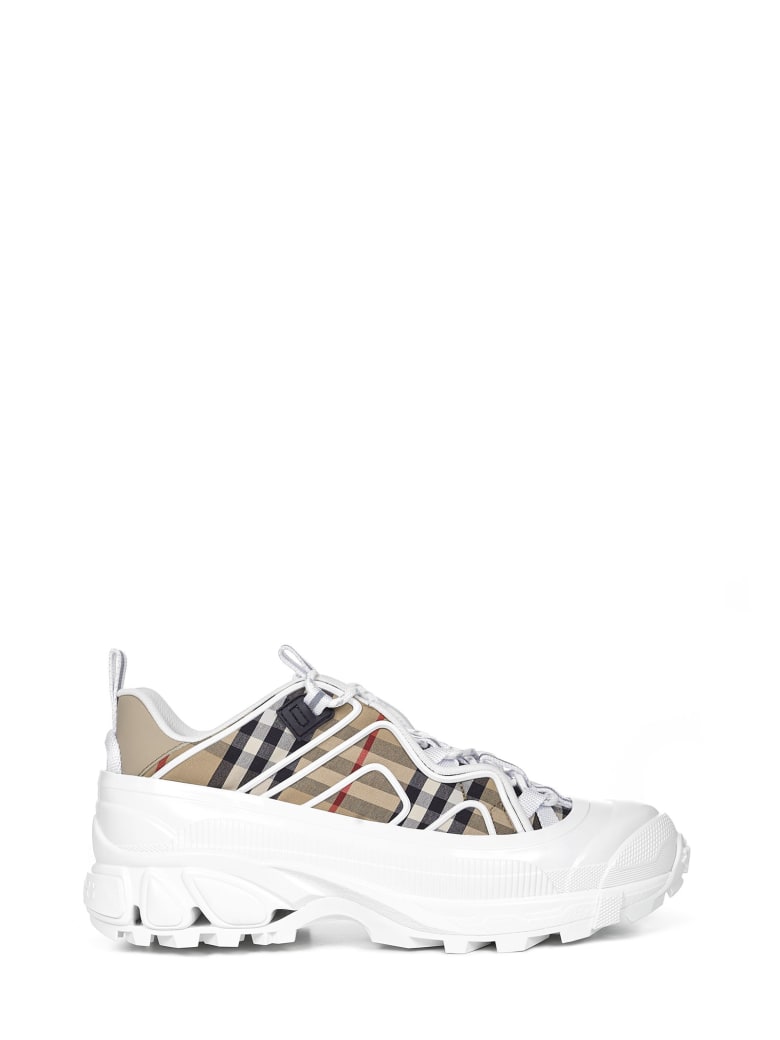 Burberry Arthur Sneakers - Beige