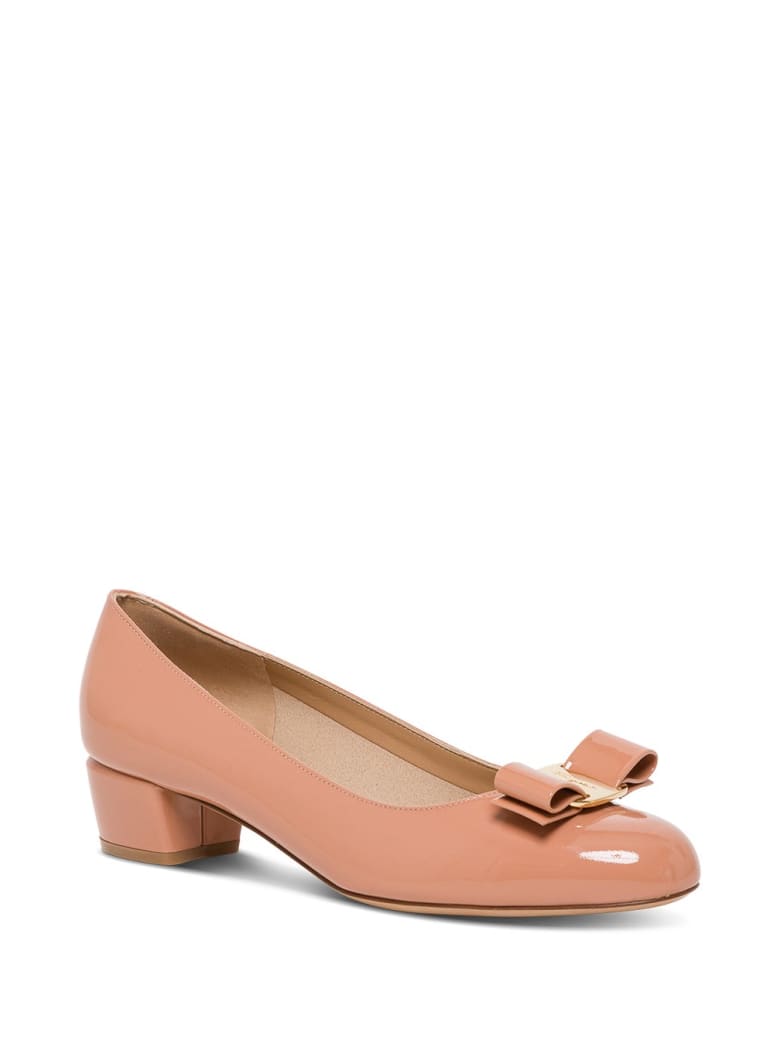 Salvatore Ferragamo Vara Patent Leather Pumps - Pink