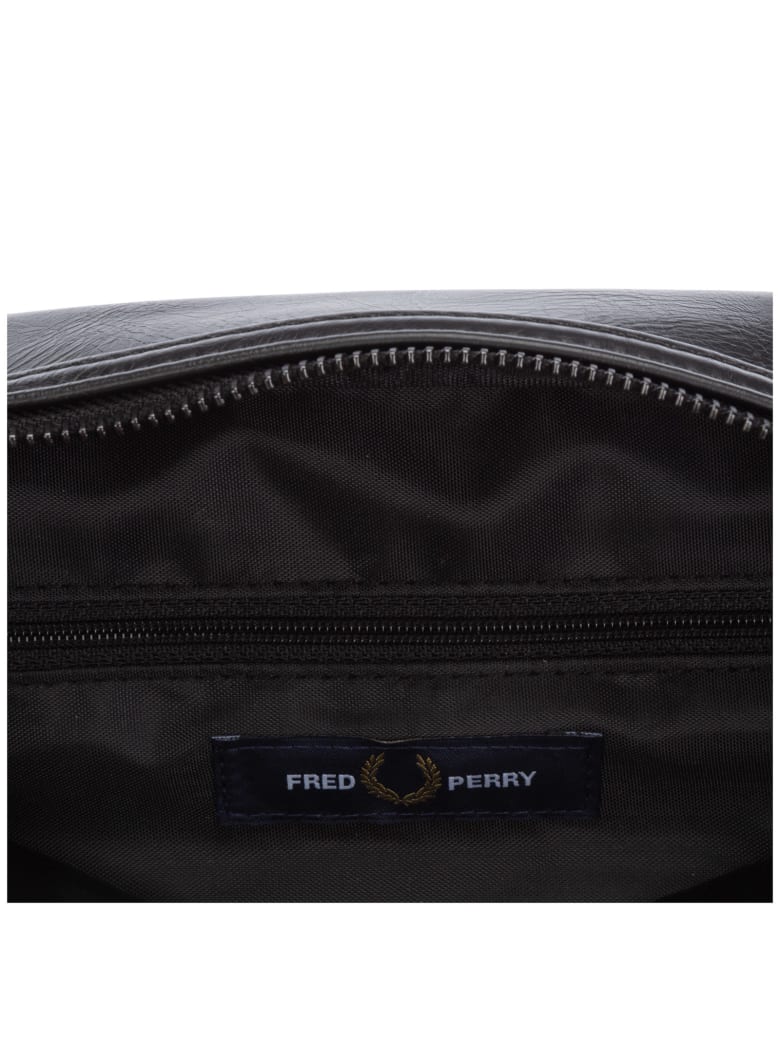 fred perry toiletry bag