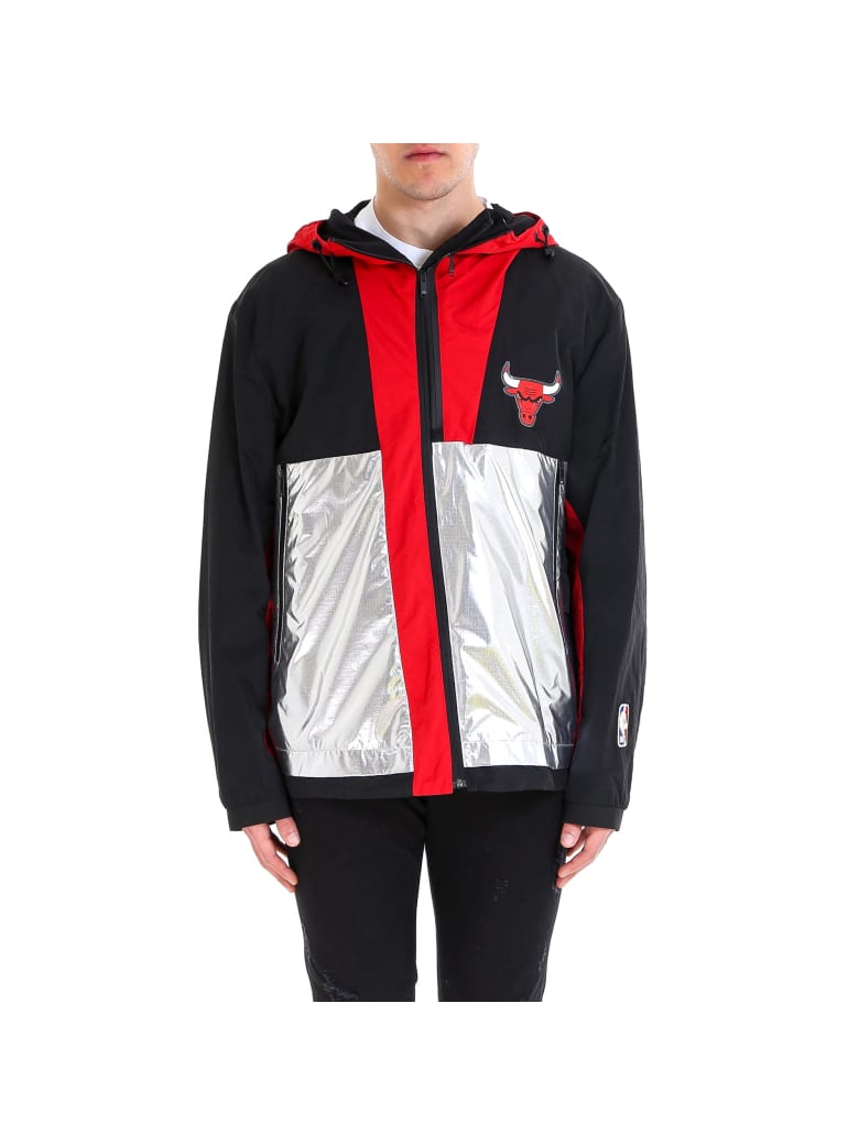 bulls windbreaker
