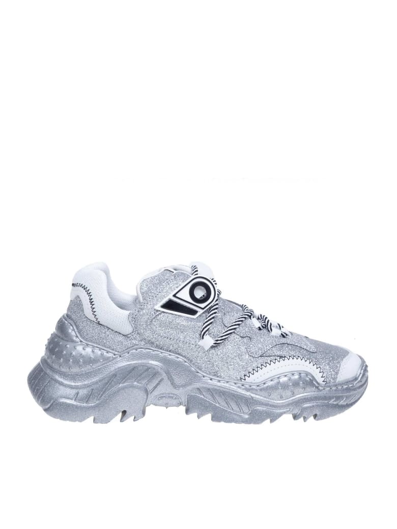 n 21 sneakers