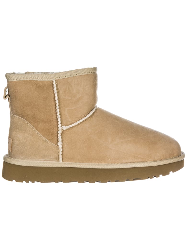 ugg boots sand