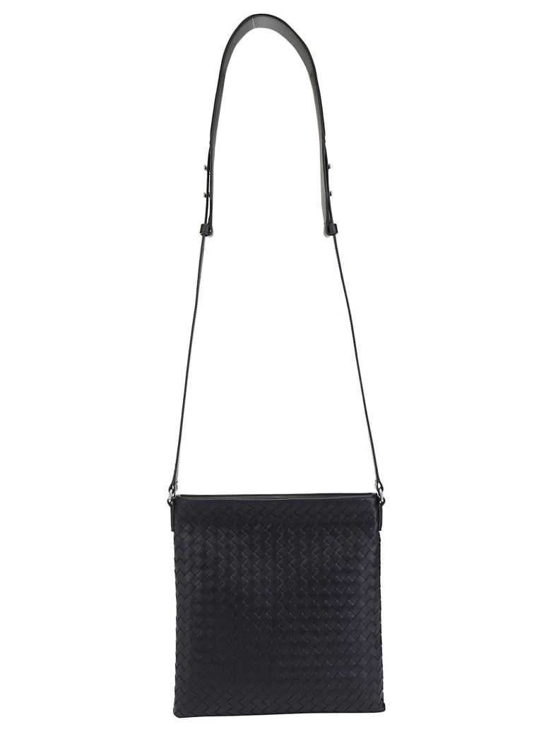 bottega veneta messenger bag
