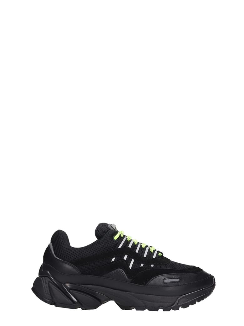 axel arigato tech runner black