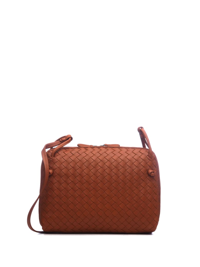 bottega veneta woven shoulder bag