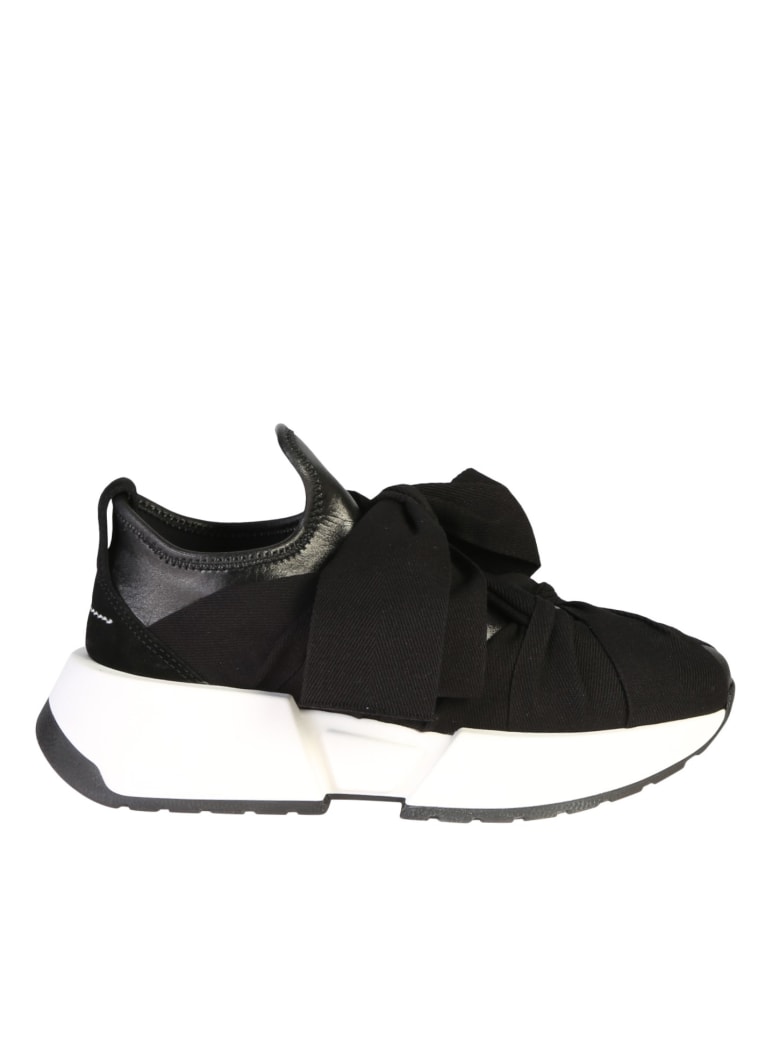 maison margiela bow sneakers