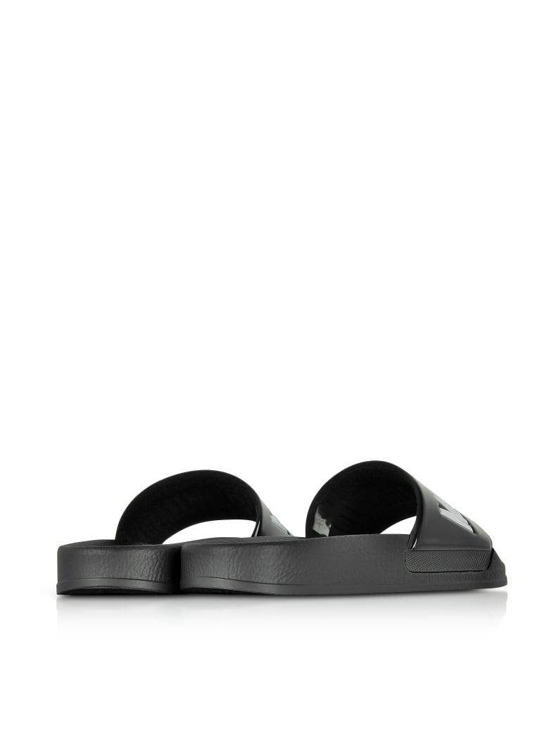 moschino slider