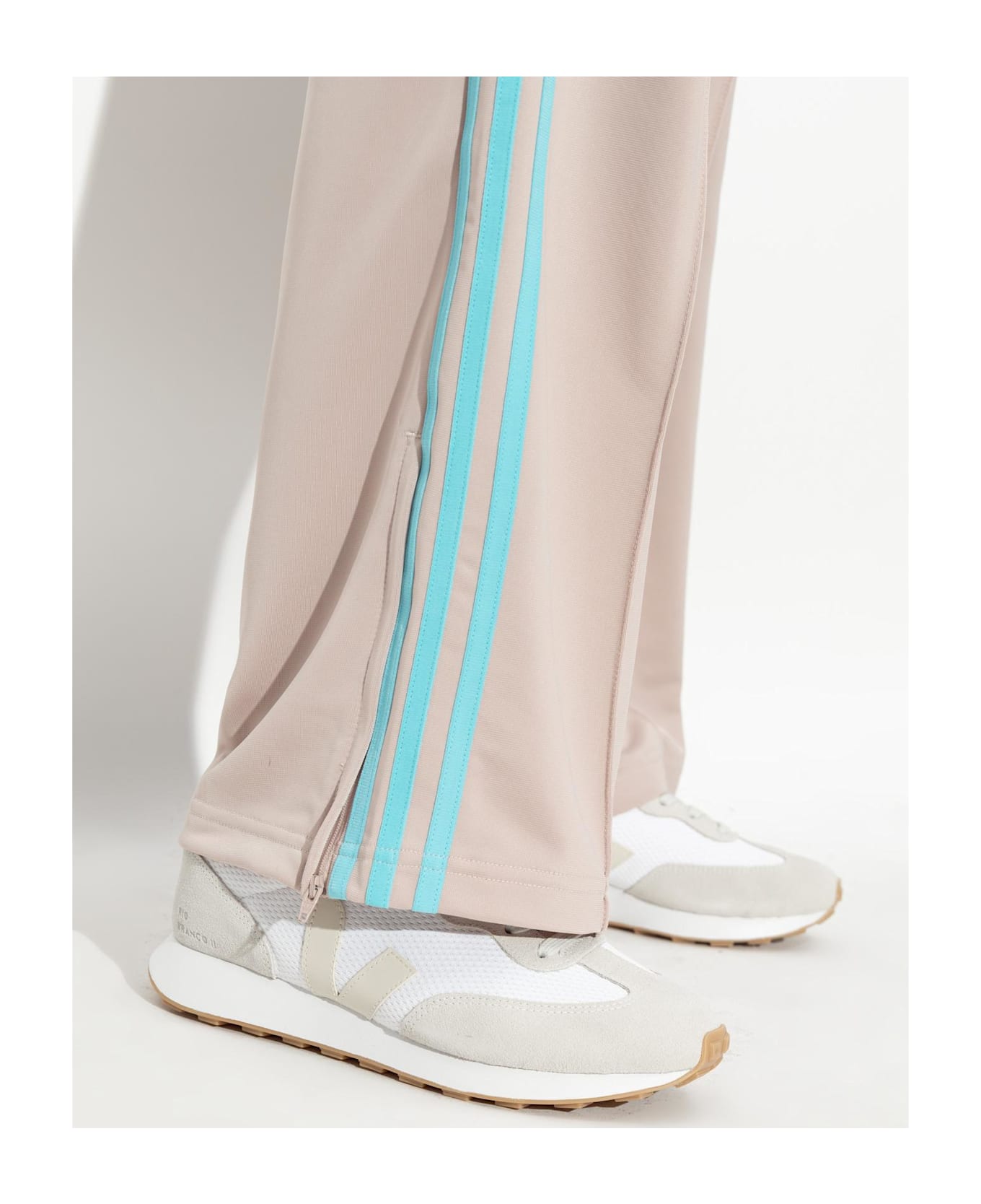 Veja Sports Shoes 
rio Branco Ii Alveomesh
 - WHITE_PIERRE