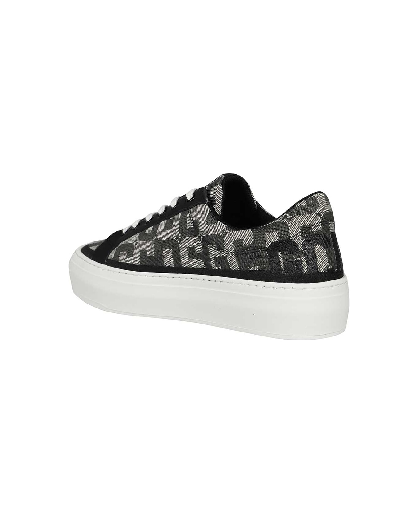 GCDS Low-top Sneakers - black