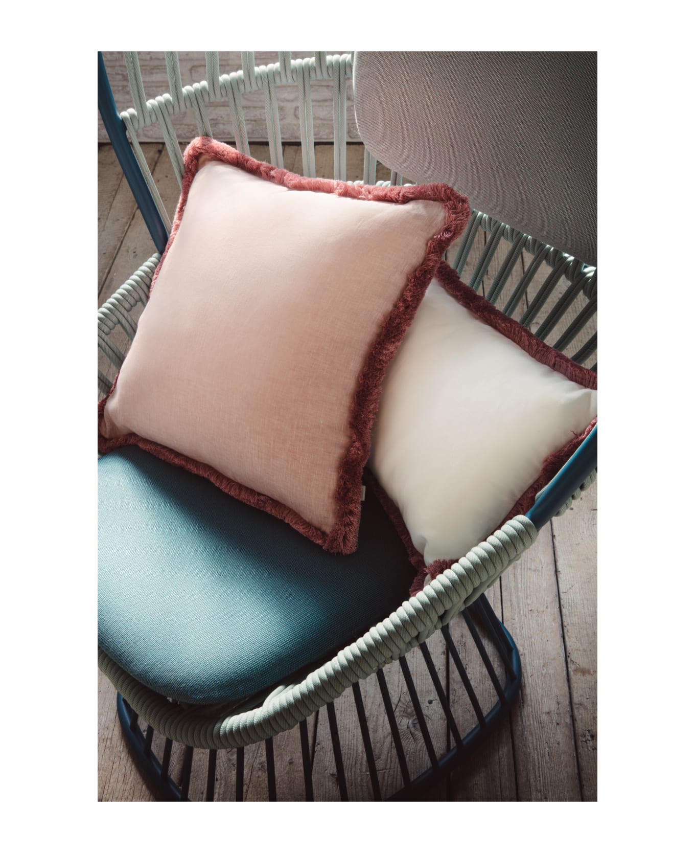 Lo Decor Happy Linen Pillow - White - Light Pink クッション