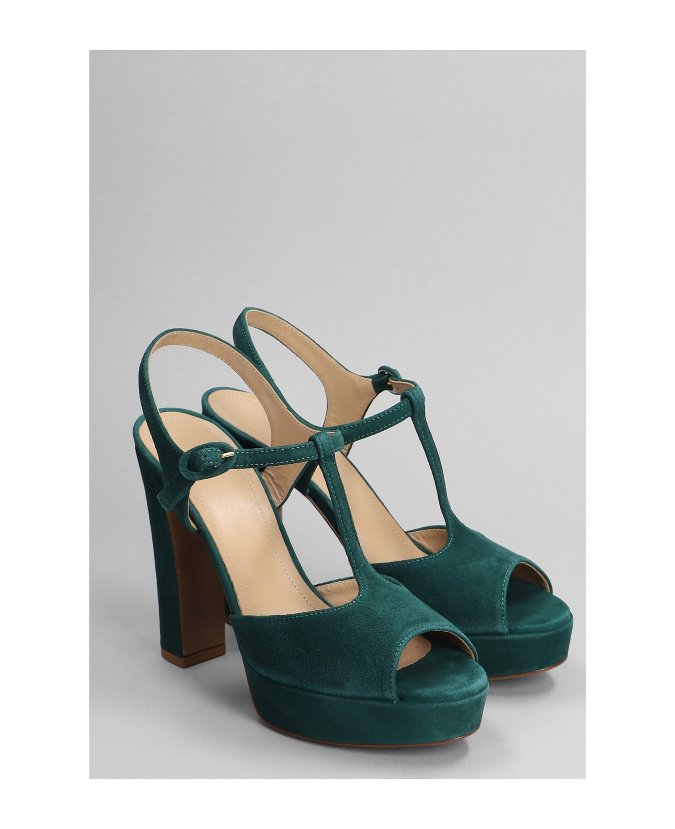 Relac Sandals In Green Suede - green