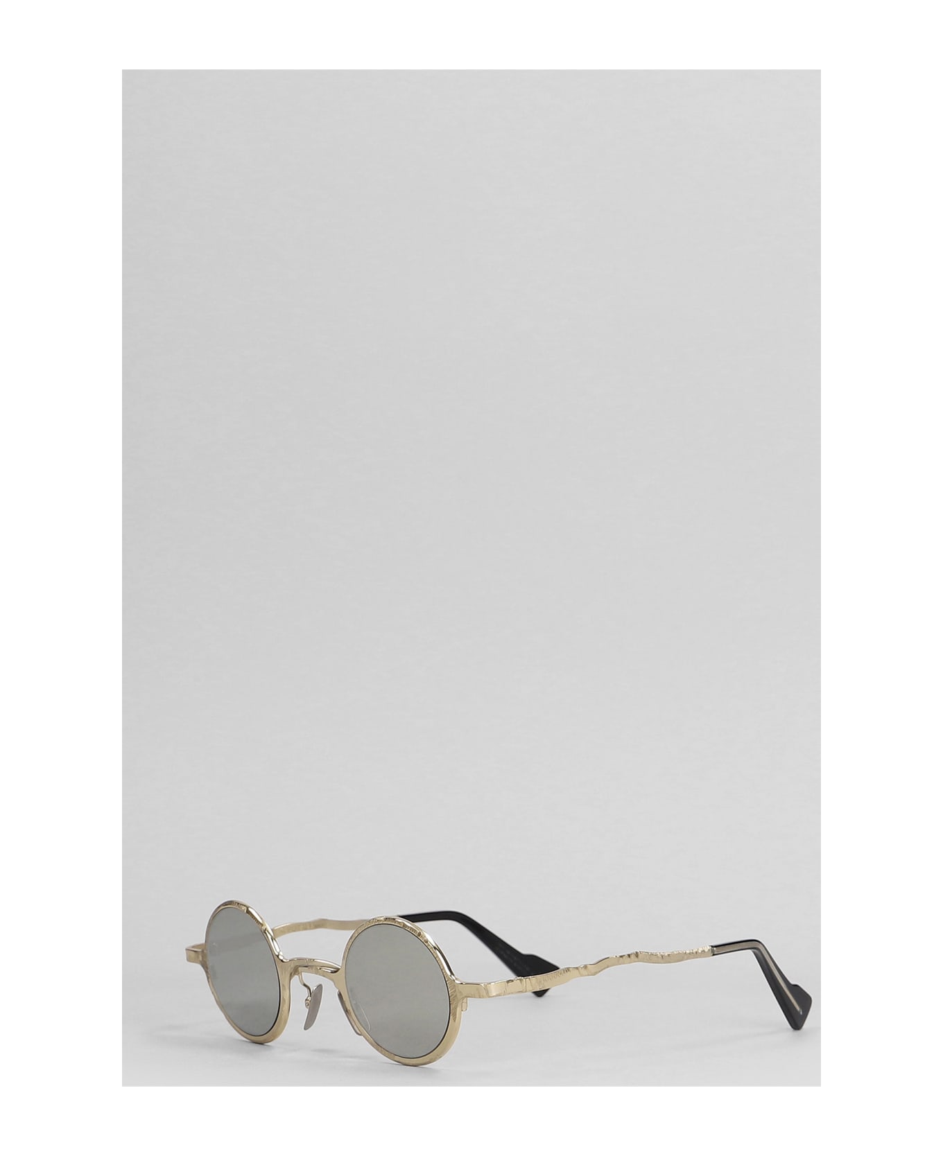 Kuboraum Z17 Sunglasses In Gold Metal Alloy - gold