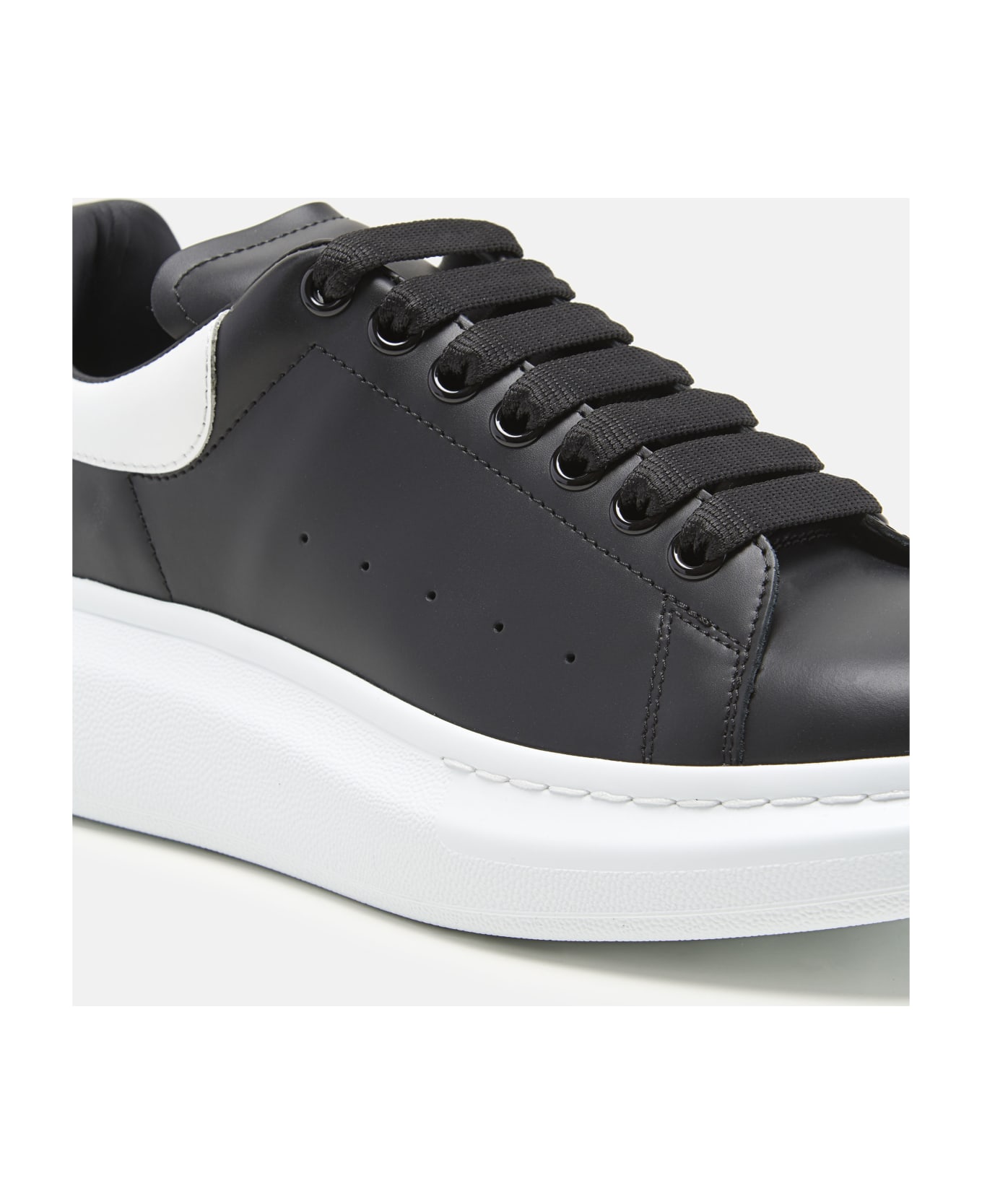 Alexander McQueen Sneakers Larry Oversized In Pelle - Black