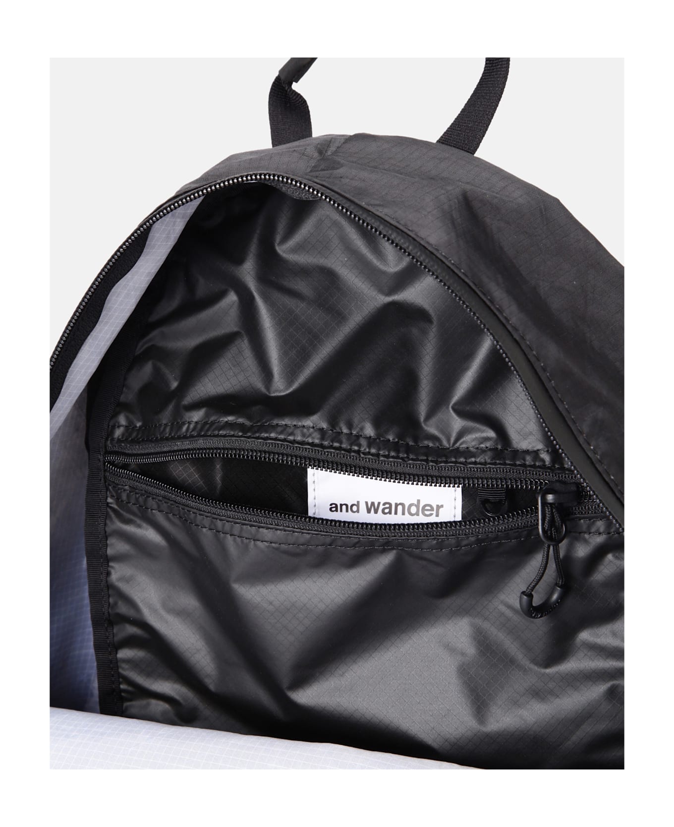 And Wander Ecopak 20l Daypack - BLACK