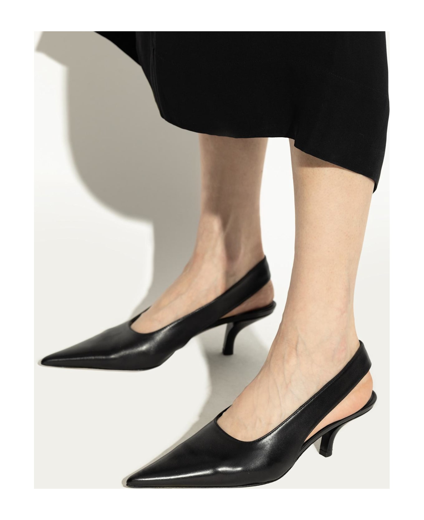 Totême Toteme Leather Heeled Shoes - Black