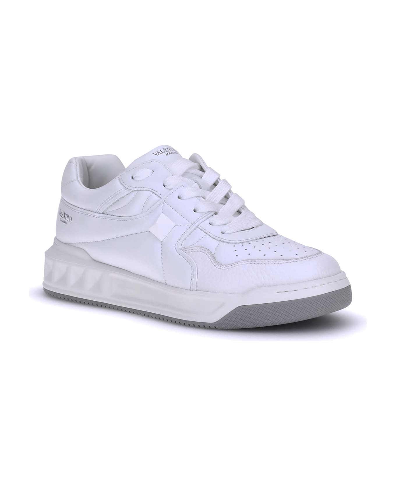 Valentino Garavani One Stud Low-top Sneakers