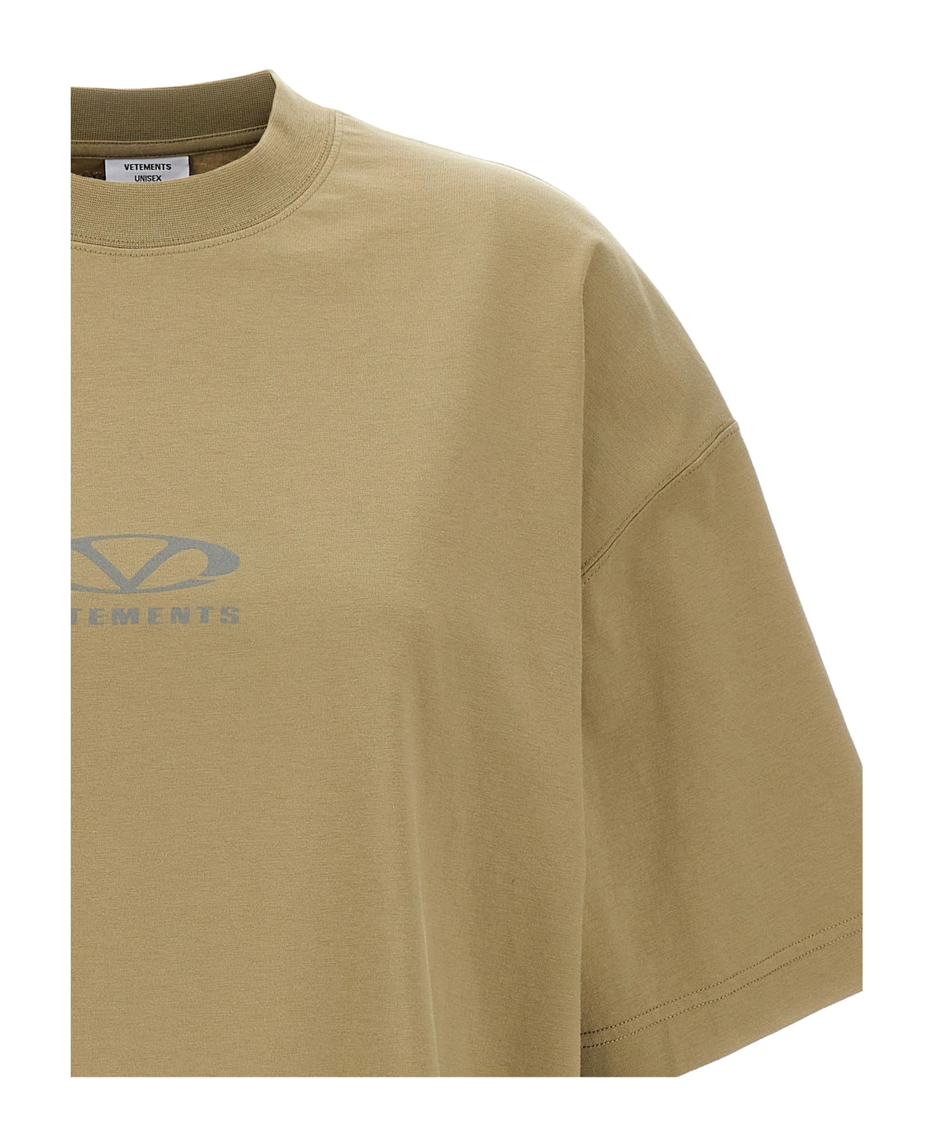 VETEMENTS 
oval Logo
 T-shirt - Beige