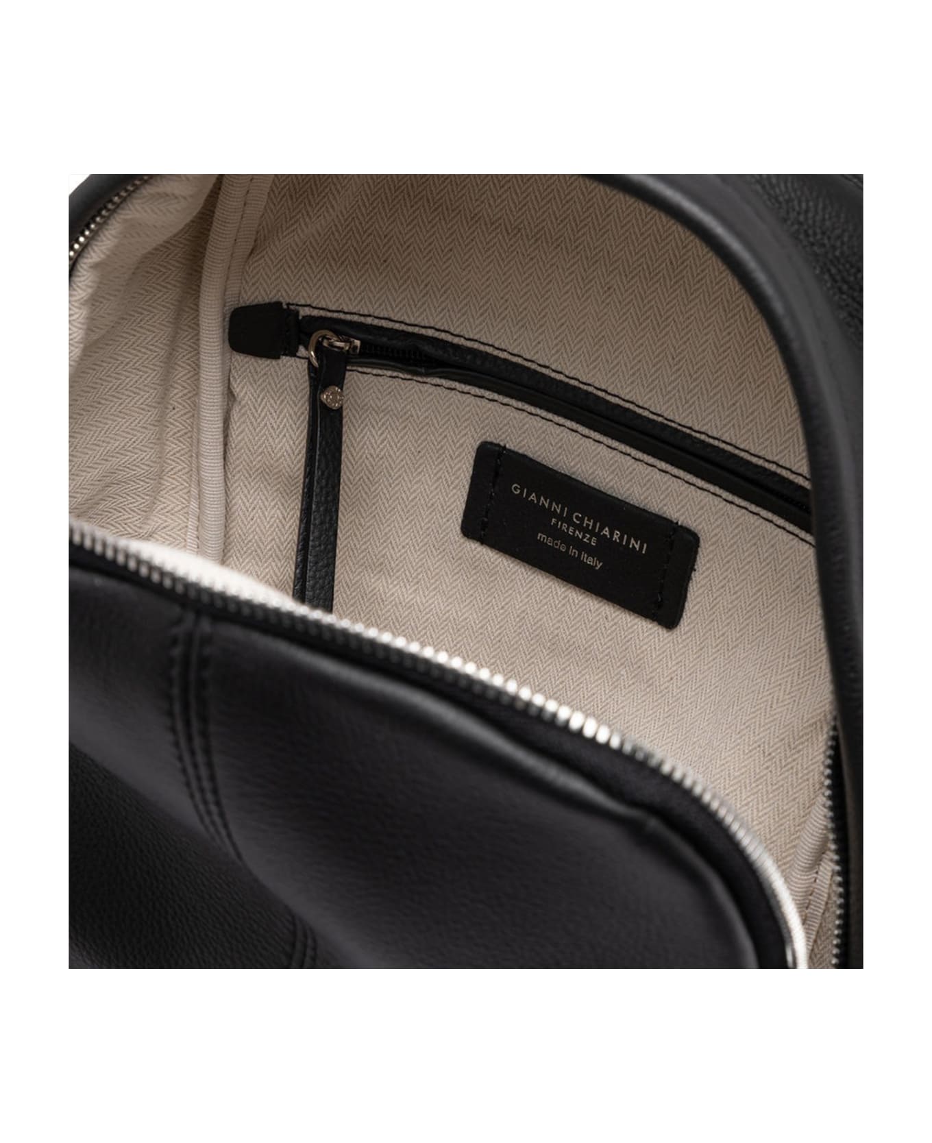 Gianni Chiarini Ambra Backpack In Matt Effect Leather - NERO バックパック