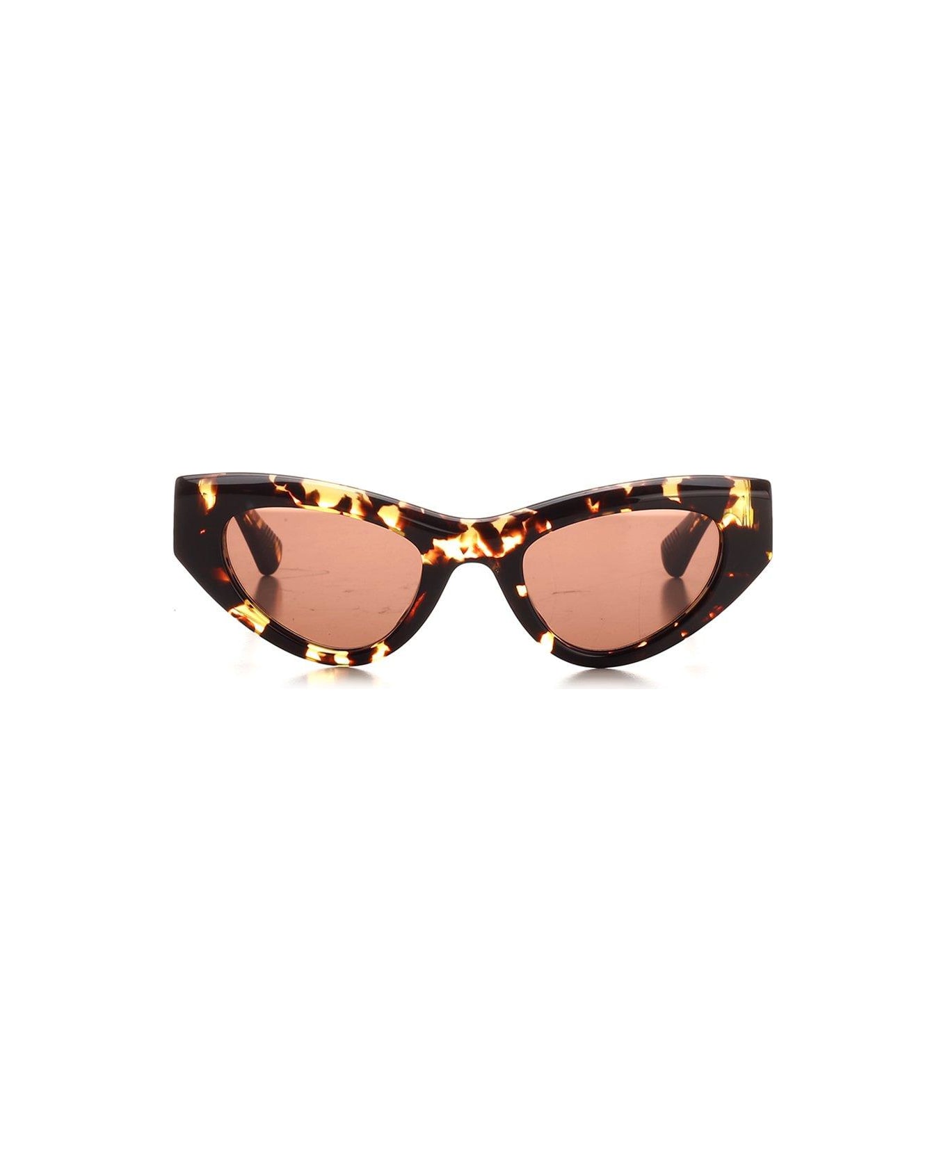 Bottega Veneta Cat-eye Frame Sunglasses - BROWN サングラス