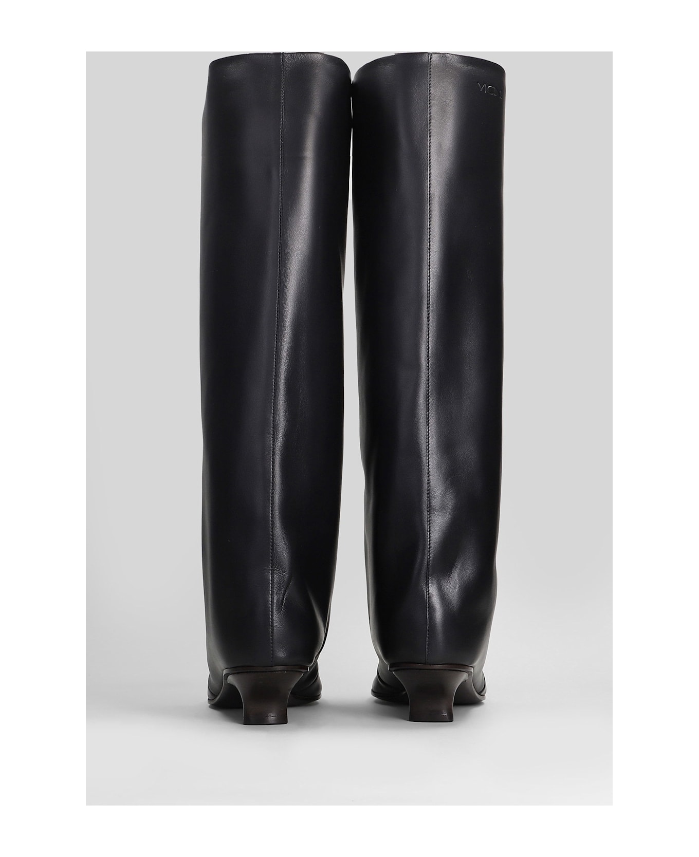 Vicini Cizin 30 Low Heels Boots In Black Leather - black