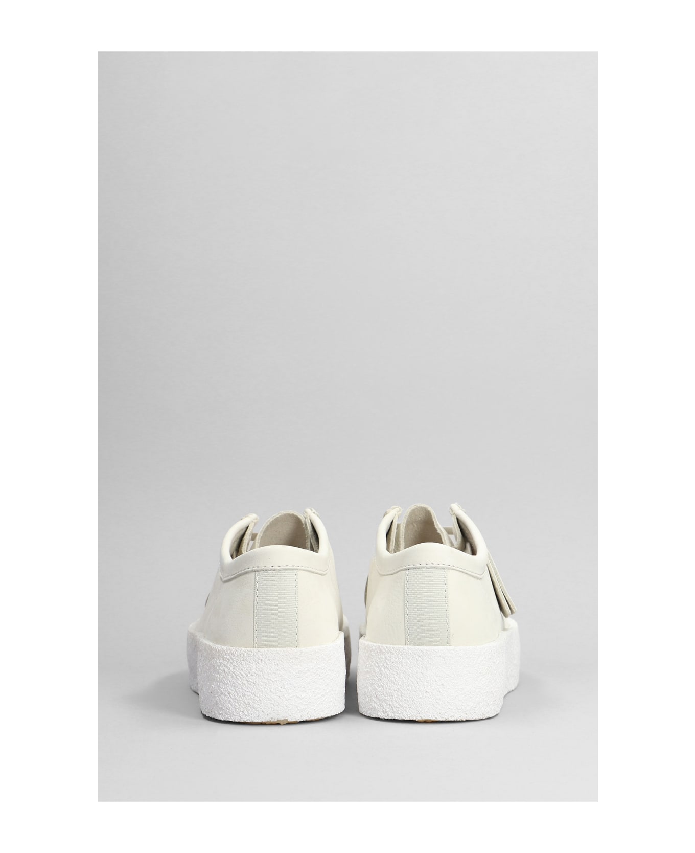 Clarks Wallabee Cup Lace Up Shoes In White Nubuck - white レースアップシューズ