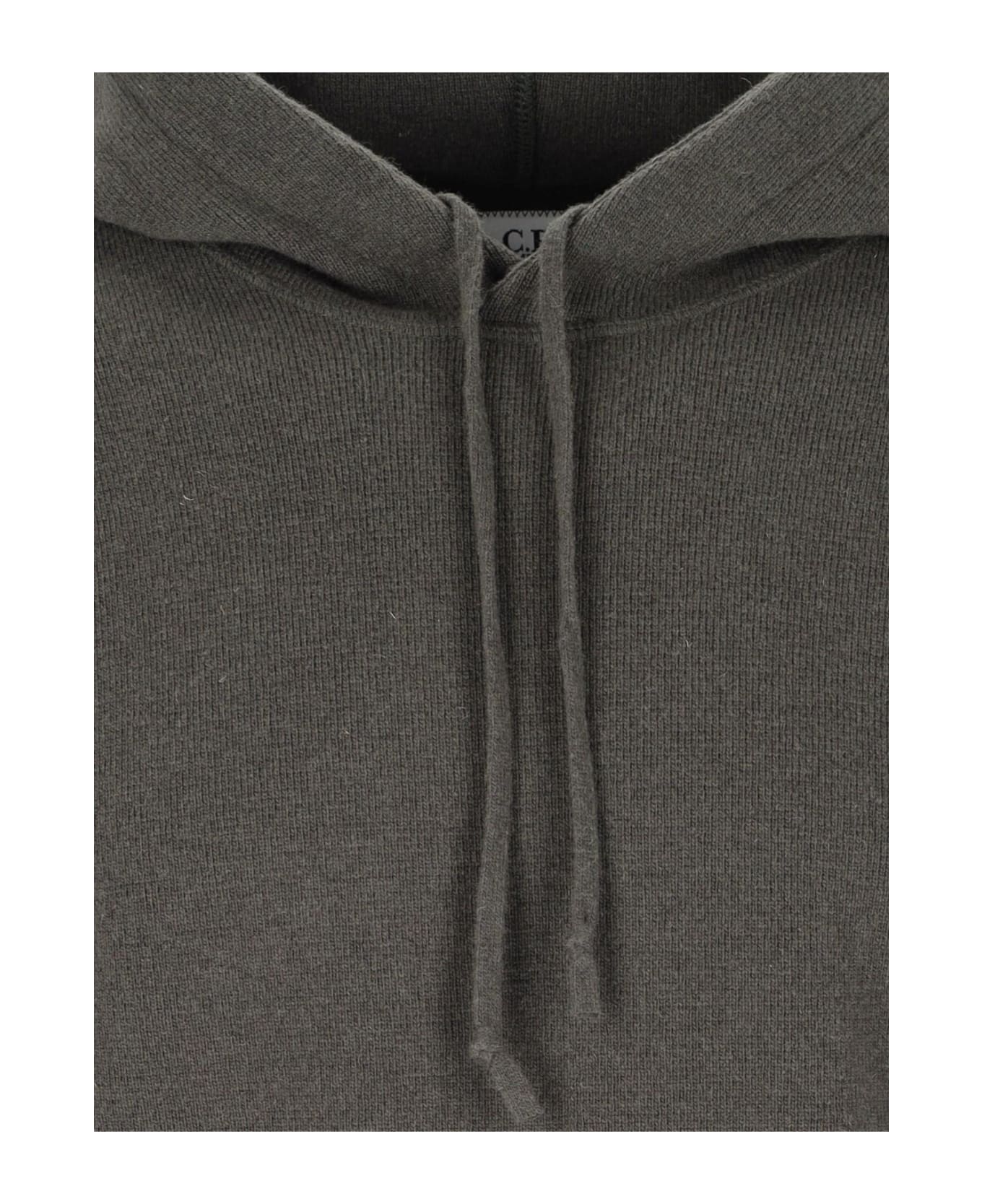 C.P. Company 'lens' Knit Sweatshirt - Verde ニットウェア