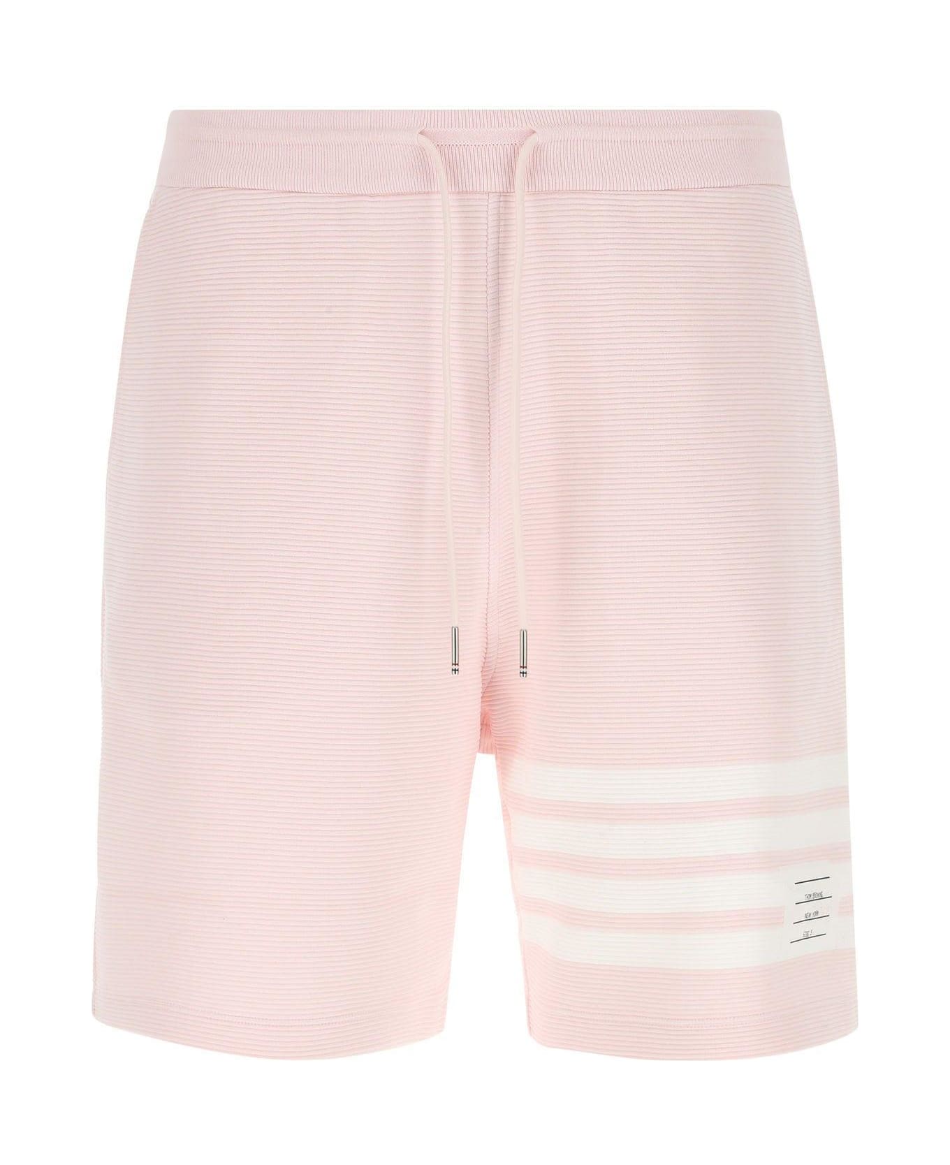 ショートパンツ THOM BROWNE KHAKI BERMUDA SHORTS IN COTTON BLEND Thom Browne Khaki Bermuda shorts in cotton blend | TheDoubleF