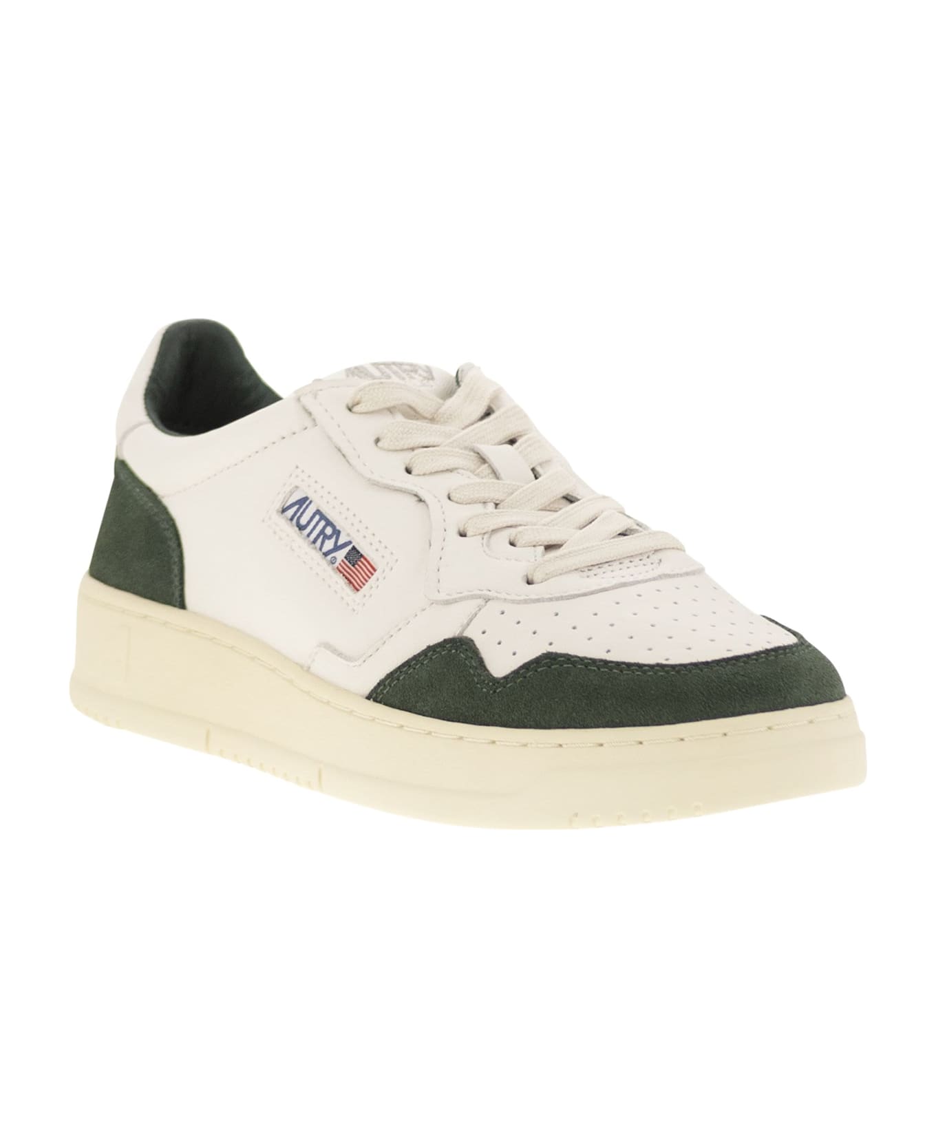 Autry Medalist Low - Leather And Suede Sneakers - White/green