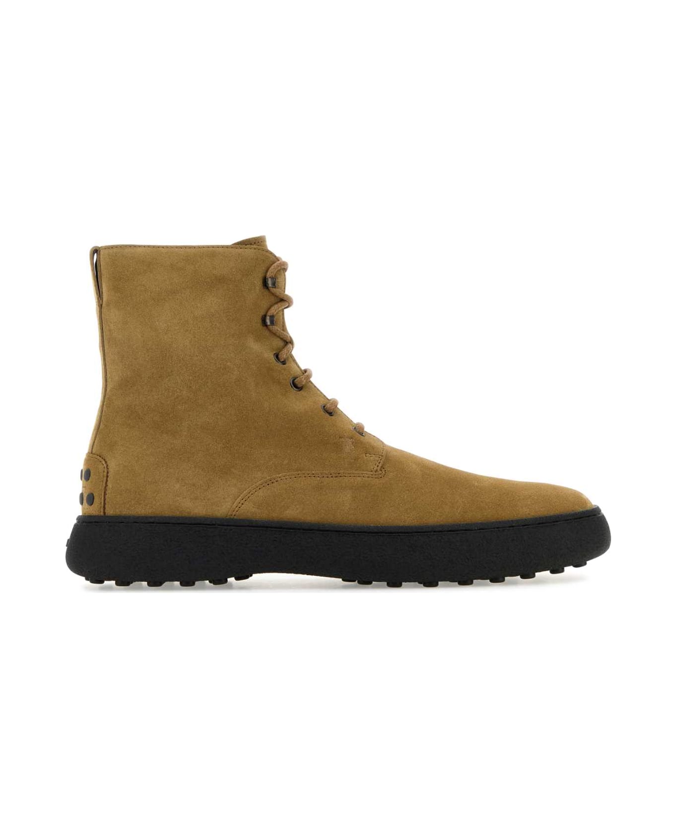 Tod
s Camel Suede Ankle Boots - S415
