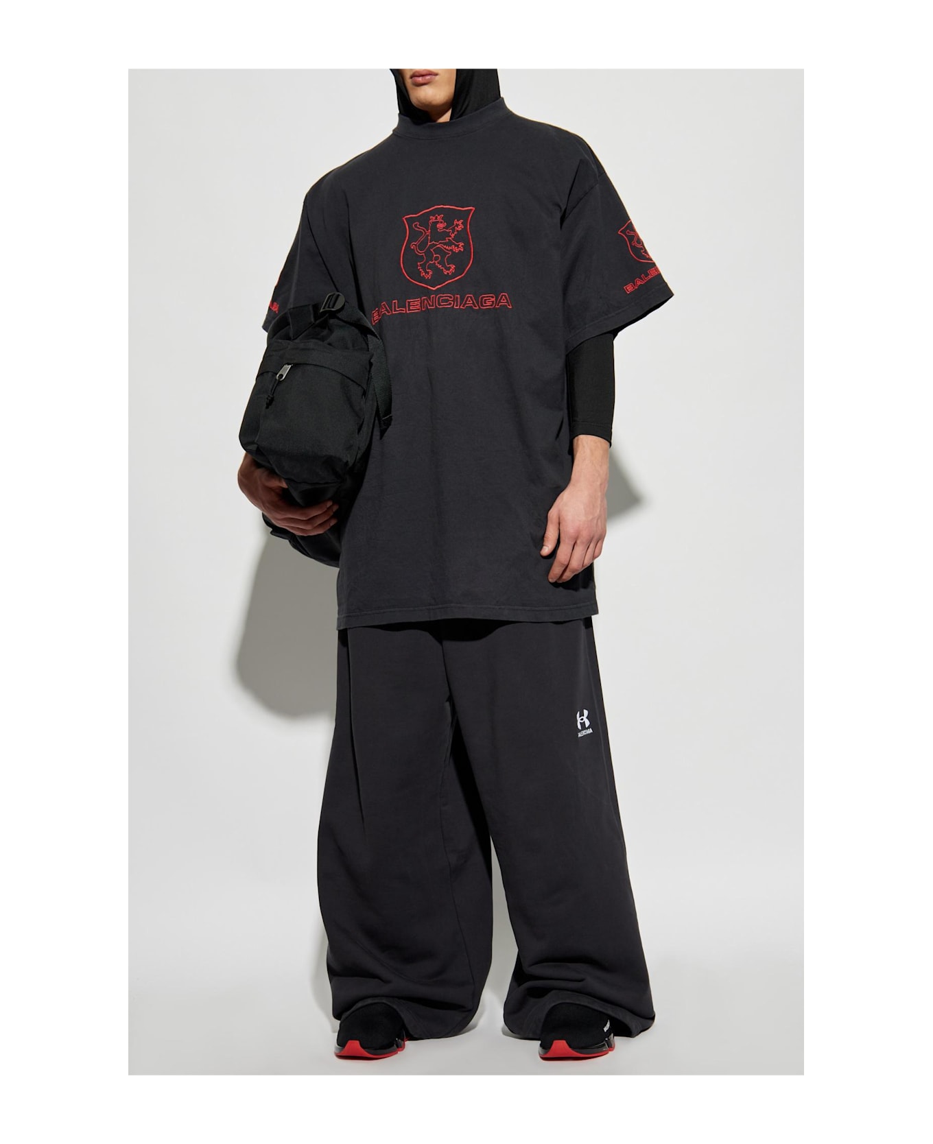 Balenciaga 
lion Club
 Oversize T-shirt - Black  