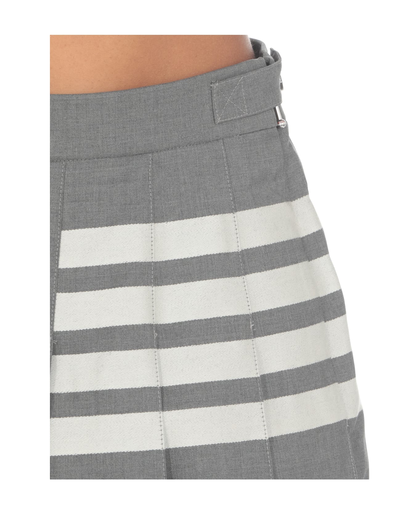 Thom Browne 
4 Bar Skirt - Grey