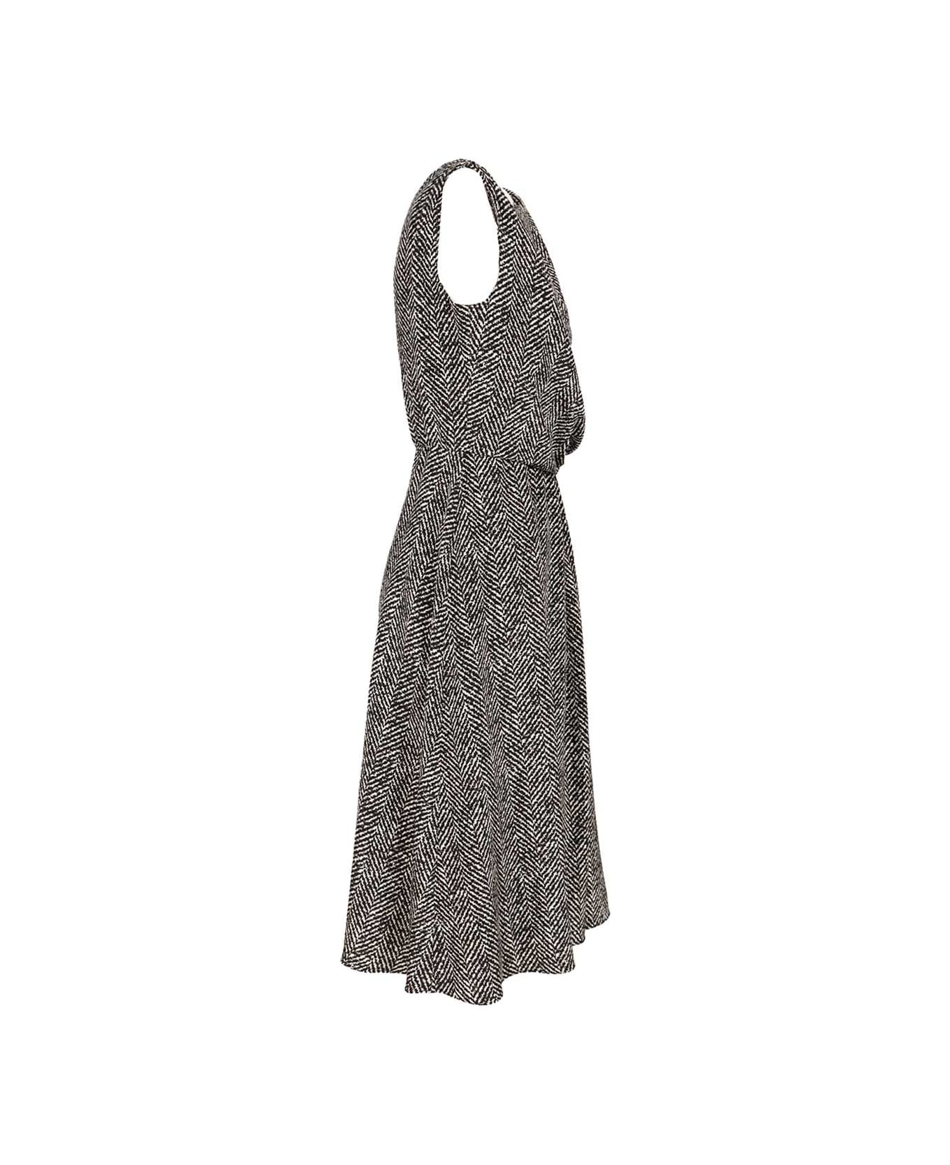 Dolce 
Gabbana Heavy Crepe Dress With Chevron Print - Grey