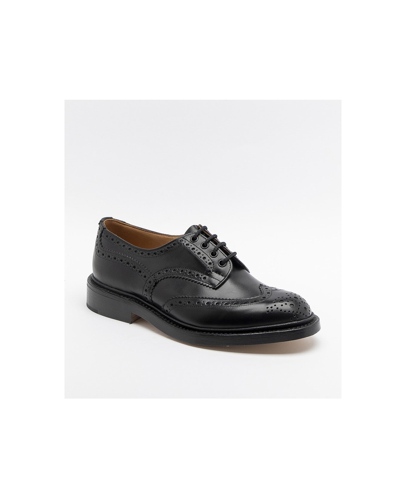 Tricker's Bourton Black Box Calf Derby Shoe (leather Sole) - Nero ローファー＆デッキシューズ