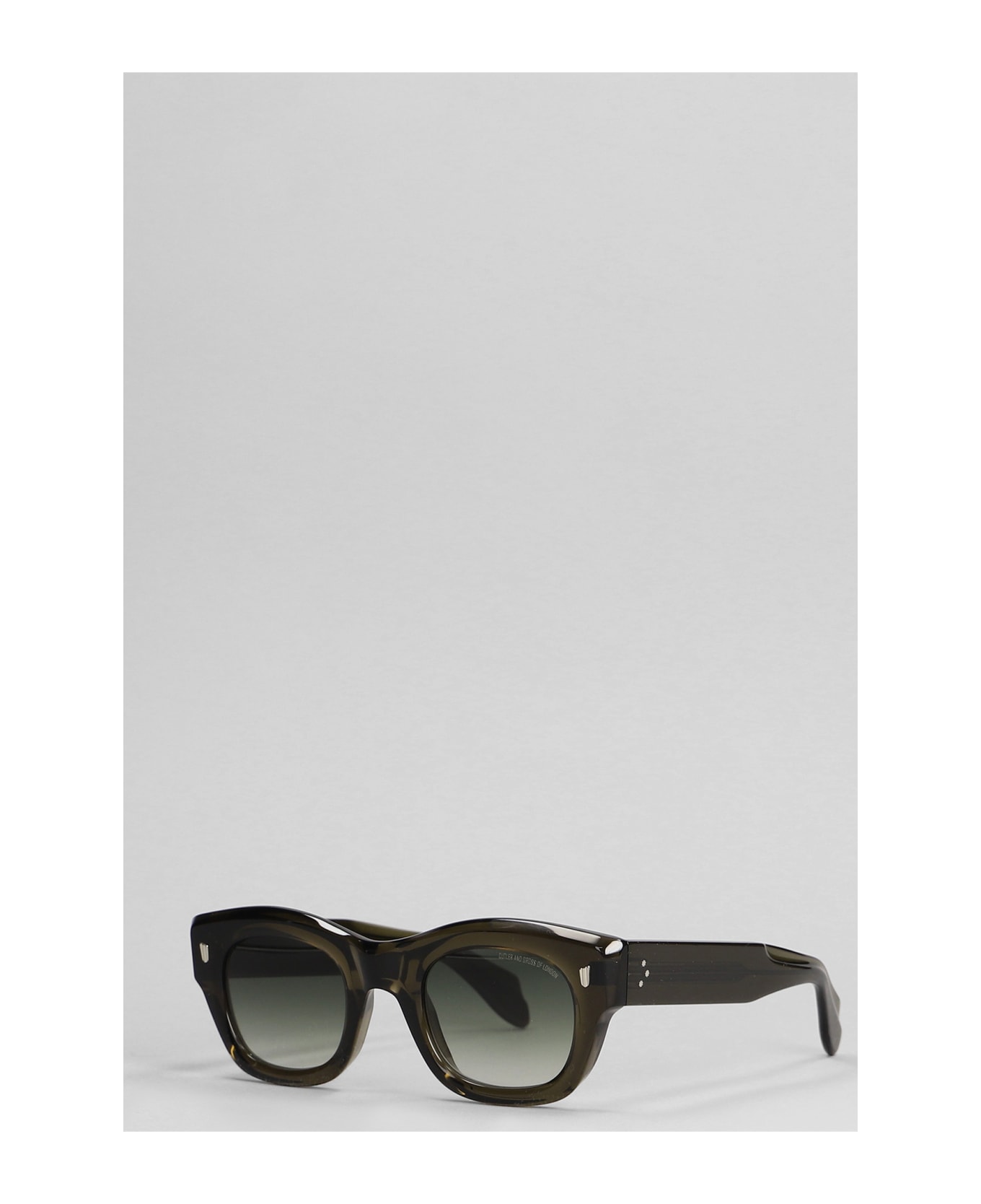 Cutler and Gross 9261 Sunglasses In Green Acetate - green