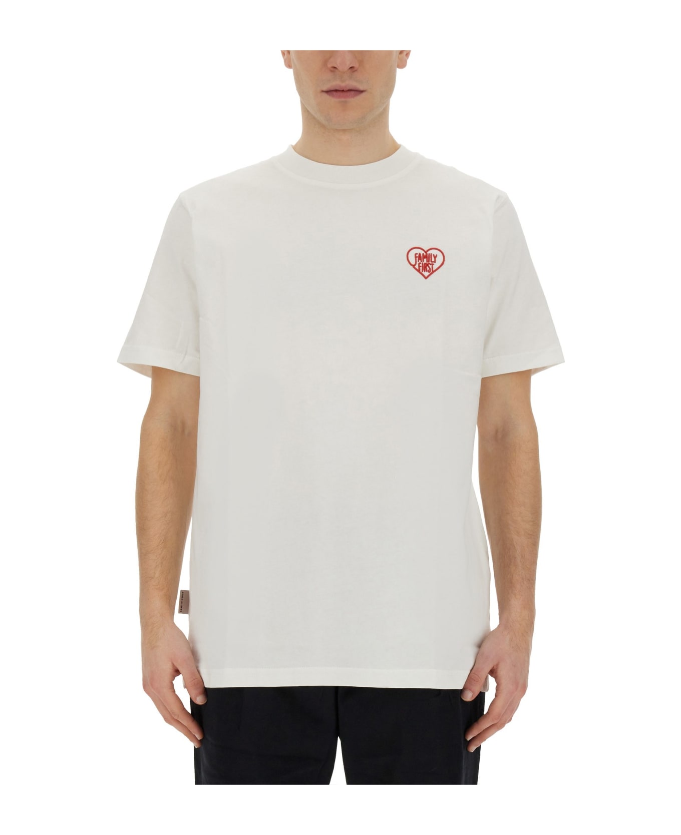 Family First Milano T-shirt With Heart Embroidery - WHITE