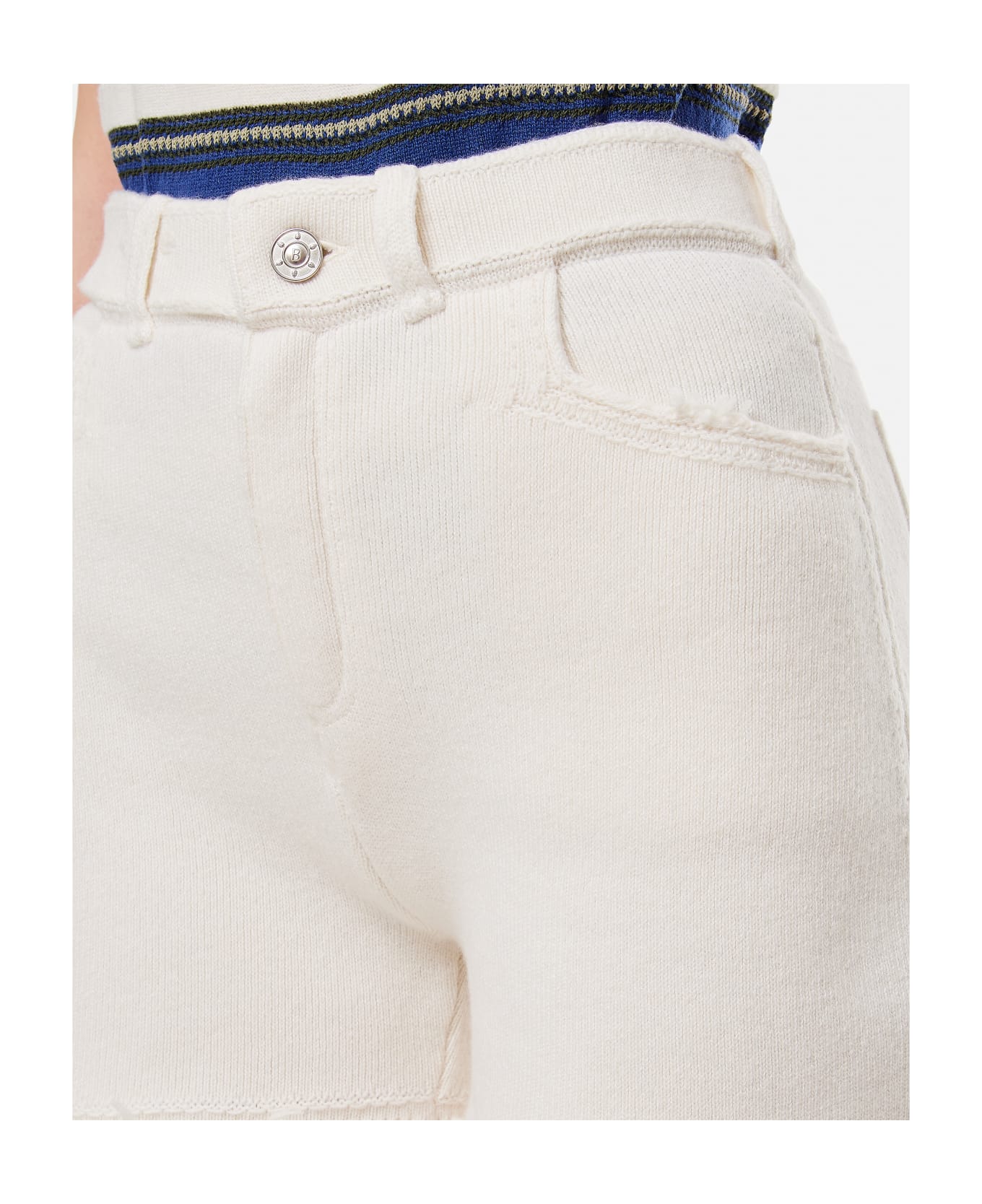 Barrie Distressed Cashmere Shorts - White